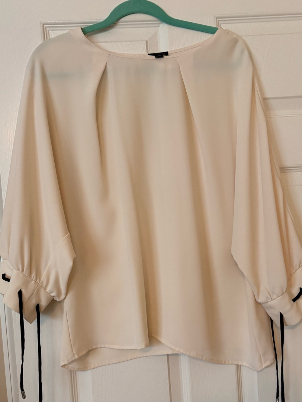 Ann Taylor Cream Textured Women's Blouse